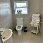 Center-3 Min Walk To Town Square