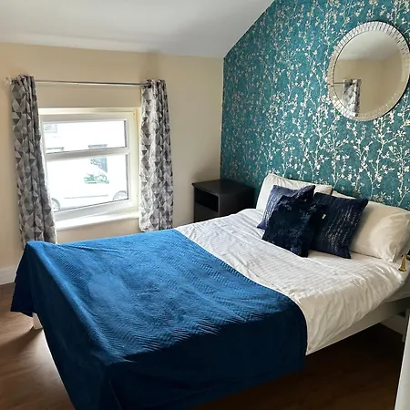 Center-3 Min Walk To Town Square Galway