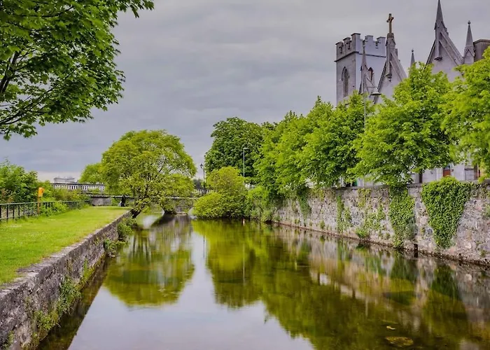 Center-3 Min Walk To Town Square * Galway